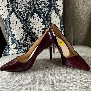 Nine West Maroon pumps heels 9 patent leather